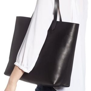 The zip-top tote